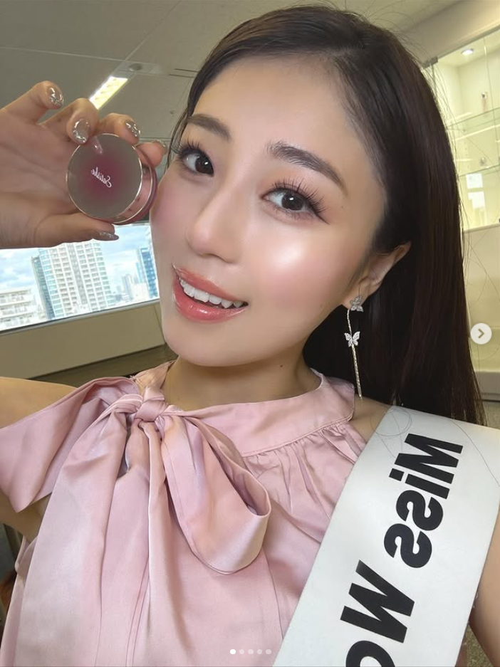 特に印象的だったのは、「コットン2枚使い」のスキンケア方 法。